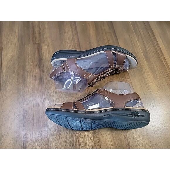 Clarks Laurieann Kay Brown Leather T-Strap Sandals Women’s 5.5M GUC - Picture 4 of 9